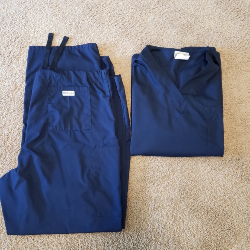 Uniform Advantage unisex scrubs